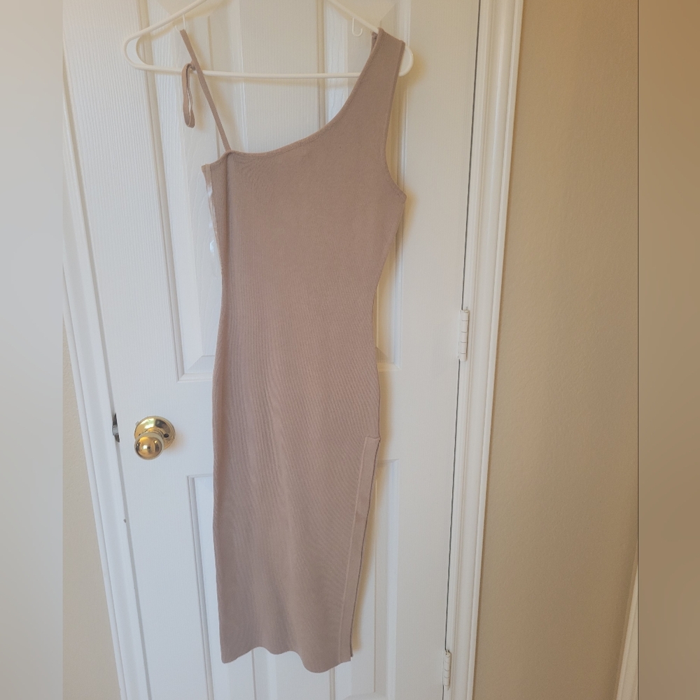Elegant Beige One-Shoulder Dress